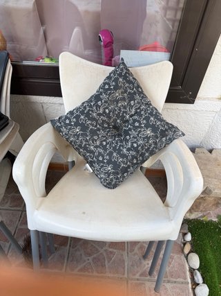Mesa y 4 Sillas Terraza Plástico