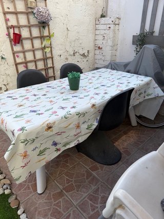 Mesa y 4 Sillas Terraza Plástico