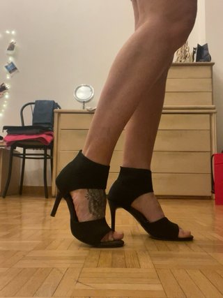 Scarpe con tacco aperte nere