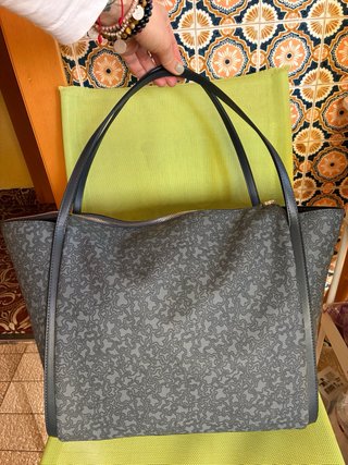 Bolso Tous gris sin apenas uso