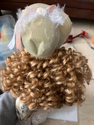 Muñeca de porcelana antigua