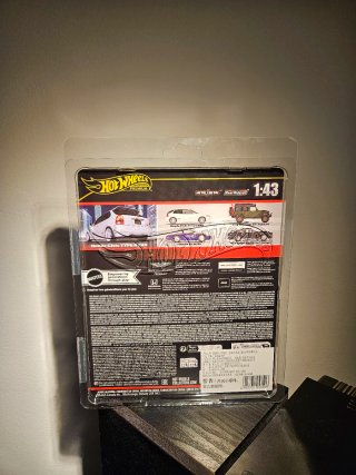 Hot Wheels Honda Civic Type R EK9 Premium 1:43
