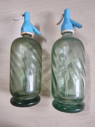 2 Sifones Antiguos Vidrio 8€ cada uno