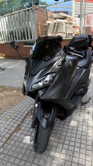 Yamaha T-MAX 562 2023 Negra