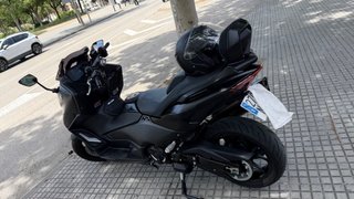 Yamaha T-MAX 562 2023 Negra