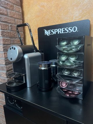 Nespresso - Cafetera y espumador