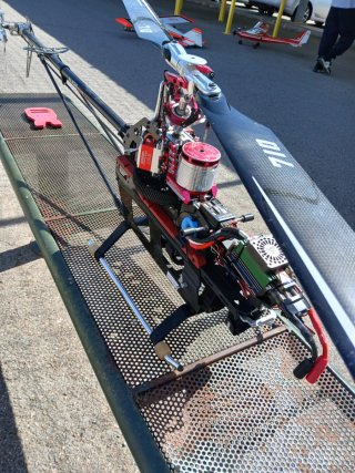 T-Rex 700X Helicóptero RC