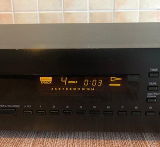 Lettore CD Yamaha CDX-470 Nero