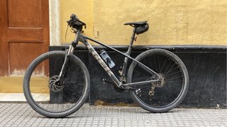 Trek Marlin 5 2023 Gris talla L. 1.80-1.90 cms