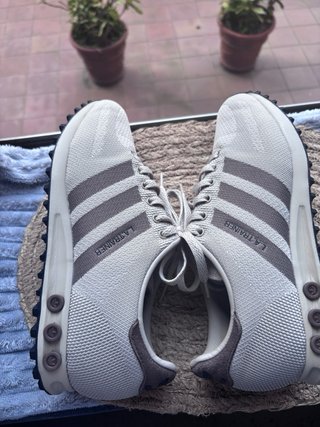 Zapatillas Adidas LA Trainer Beige/Gris