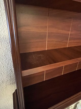 Mueble expositor de madera