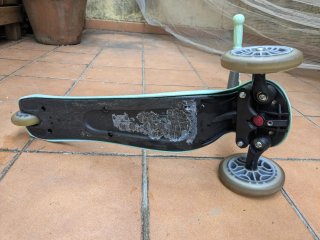 Patinete Globber con asiento