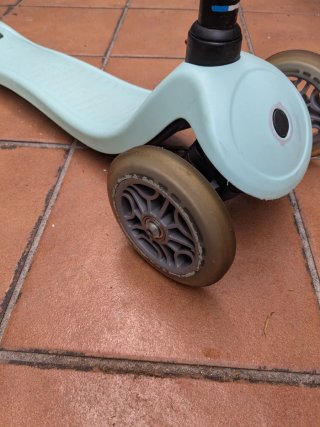 Patinete Globber con asiento