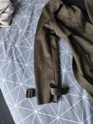 Gabardina verde caqui