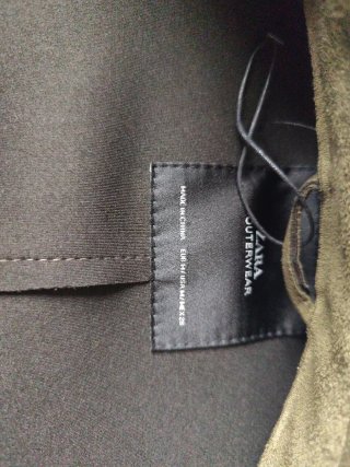 Gabardina verde caqui