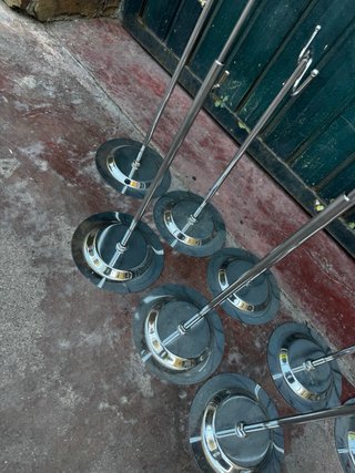 Espositori metallici cromati