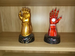Guanteletes de Thanos e Iron Man Avengers