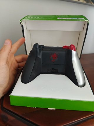 Controller Cyberpunk 2077 edizione limitata Xbox