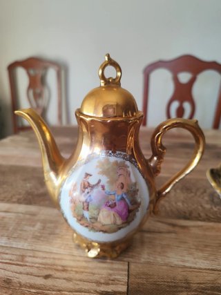 Juego de café porcelana oro nuevo