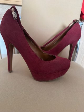 Zapatos de tacón burdeos talla 39