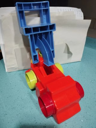 Tren de juguete para plastilina