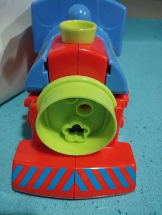 Tren de juguete para plastilina