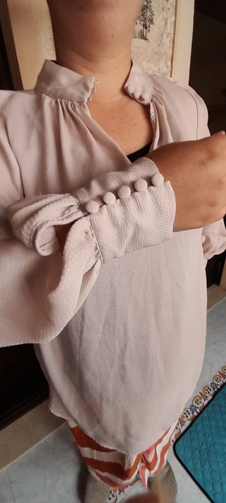 Blusón H&M crema manga larga botones polyester