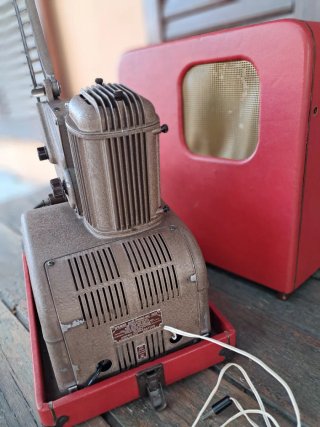 Proyector Cine Ampro Stylist 16mm