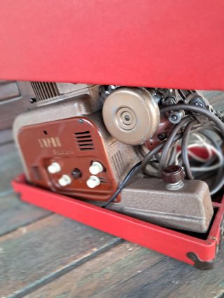 Proyector Cine Ampro Stylist 16mm