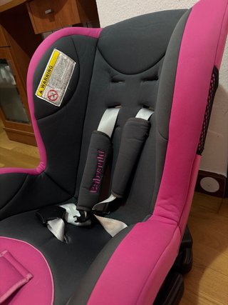 Silla de auto para bebé rosa y gris