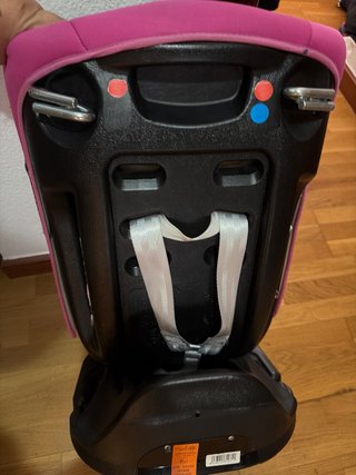 Silla de auto para bebé rosa y gris