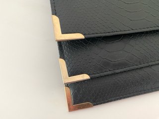 Bolso de mano negro