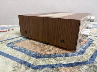 AMPLIFICADOR YAMAHA R300