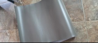 Tappeto a metraggio foglie argento grigio