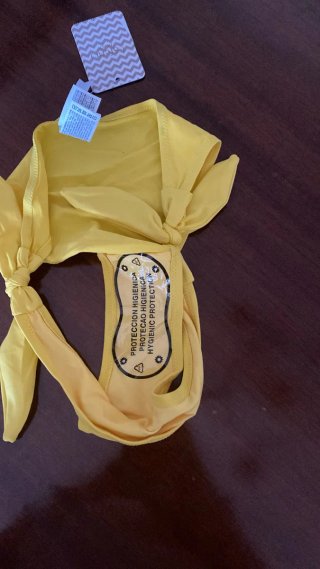 Bikini amarillo con lazos