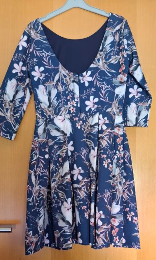 Vestido corto estampado flores media manga
