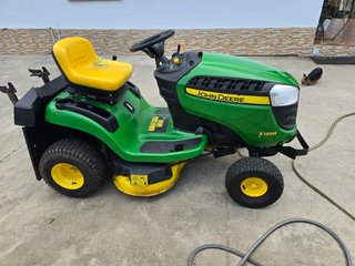 Tractor cortacésped John Deere 135r Series
