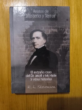 LOTE DE LIBROS CLÁSICOS DE TERROR