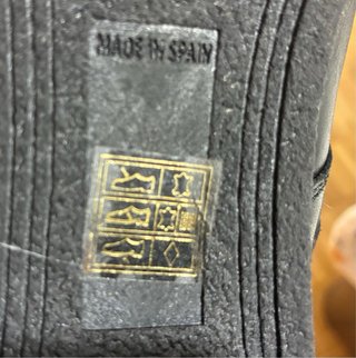 Botines de piel negros