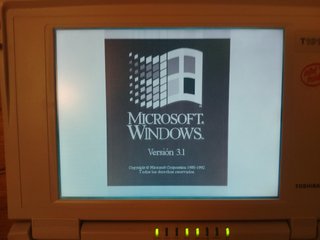 Portátil Toshiba T1910 486 VGA