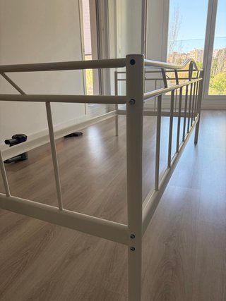 Cama individual diván con colchón