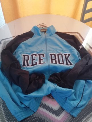 Chaqueta Reebok Vintage Azul y Negra