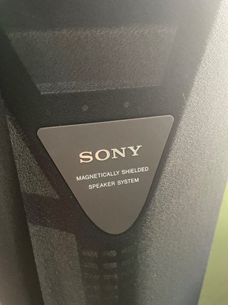 Subwoofer Sony y 2 columnas 160W