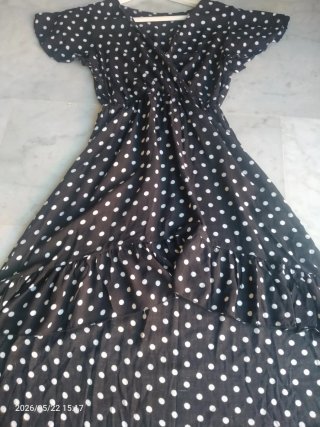 Vestido lunares corto delante largo detrás