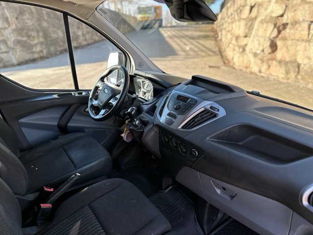 Ford Transit Custom 2017. Lista para trabajar