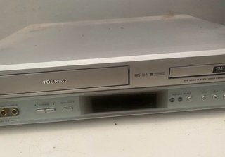 Reproductor DVD Sony DVD-3351E