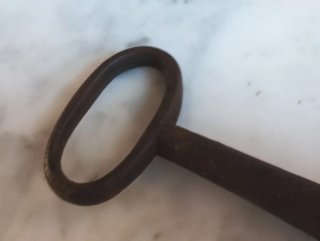 Llave antigua hierro forjado 17 cm
