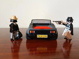 3162 Coche Deportivo y Mafiosos