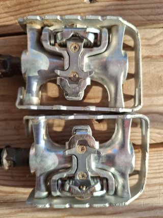 Pedales SPD con calas