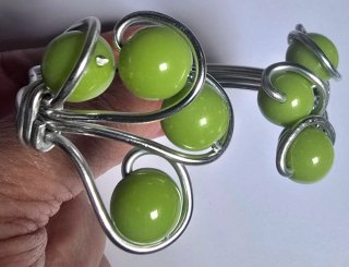 Conjunto 2 Pulseras Plata y Bolas Verdes